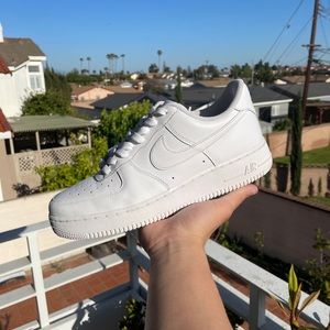 SOLD ✅✅ - Nike Air Force 1 'Triple White' - Size 9.5